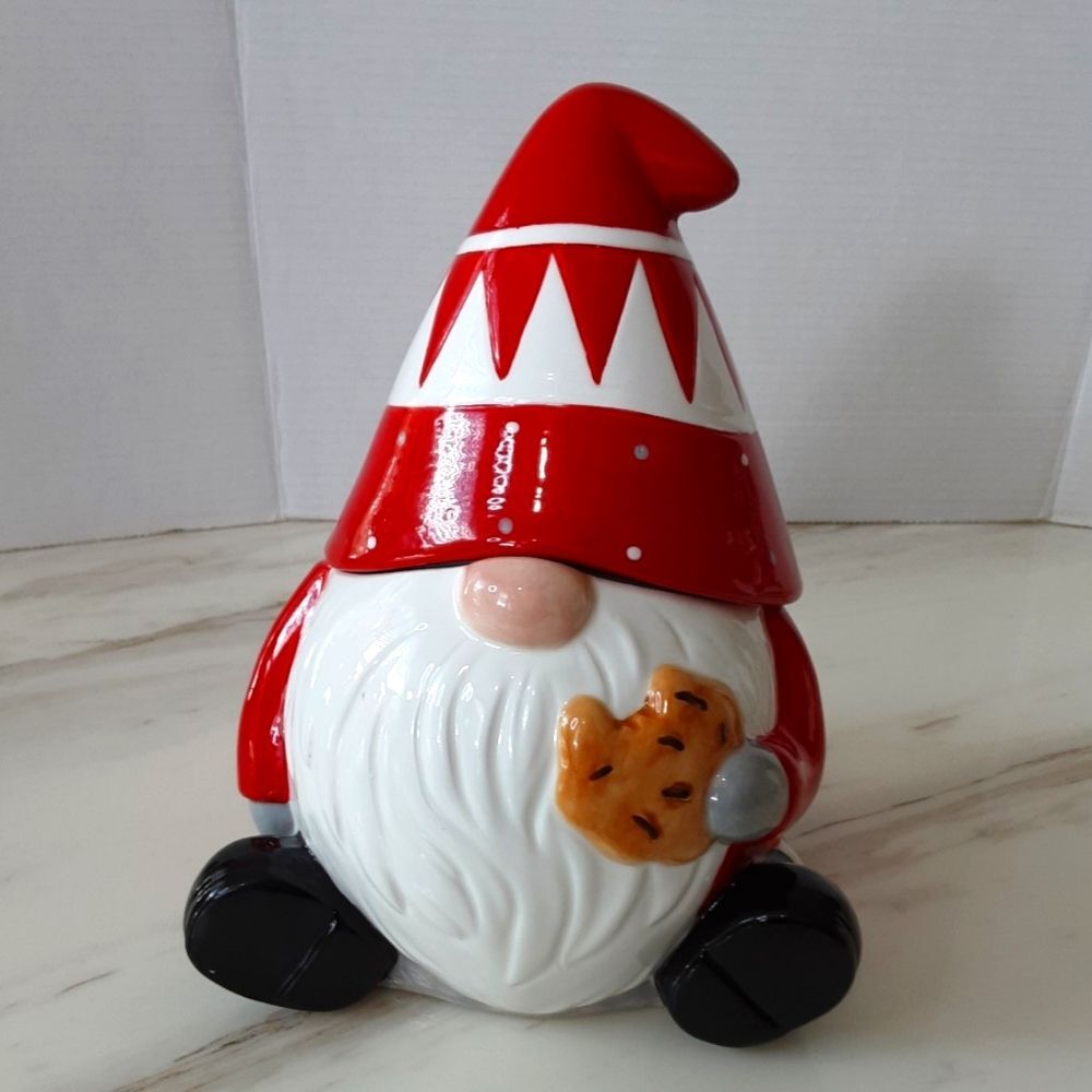 Transpac DOLOMITE CHRISTMAS GNOME Treat Cookie Jar Y7806